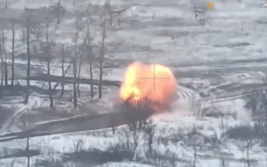 Thiếu bộ binh yểm trợ, xe tăng Ukraine bị quân Nga phục kích và bắn cháy